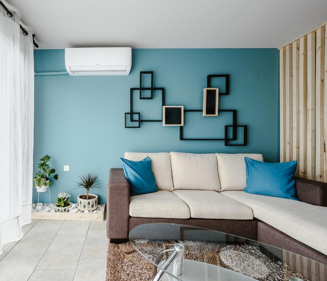 Le Petit Jardin Apartment Volos Bagian luar foto
