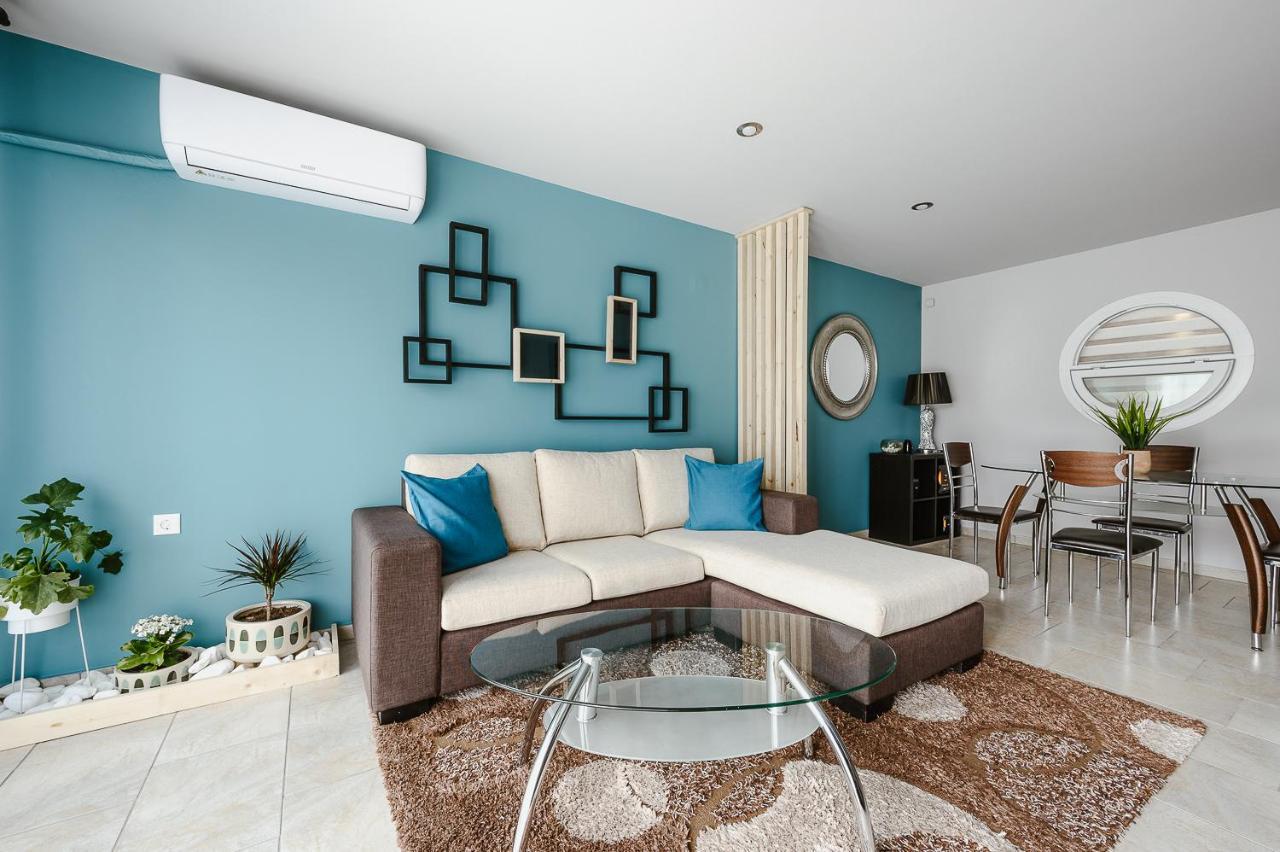 Le Petit Jardin Apartment Volos Bagian luar foto