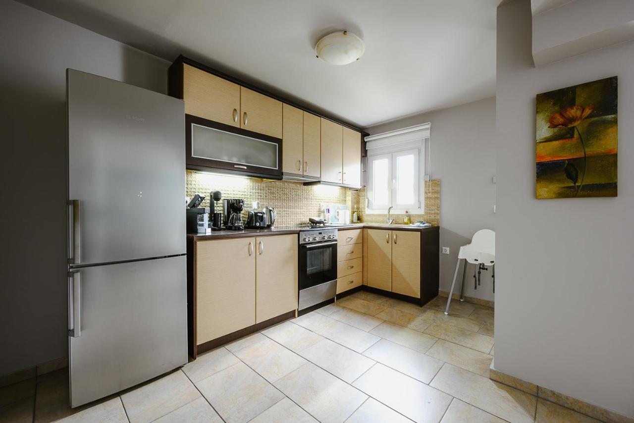 Le Petit Jardin Apartment Volos Bagian luar foto