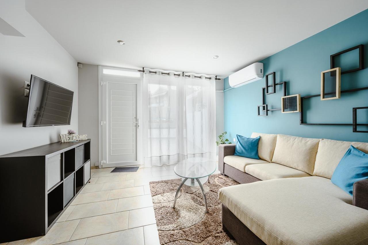 Le Petit Jardin Apartment Volos Bagian luar foto
